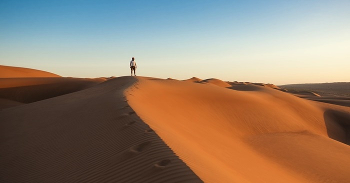 homesickness-uae-desert abroad