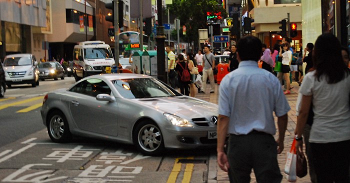 pinay hit by car hk