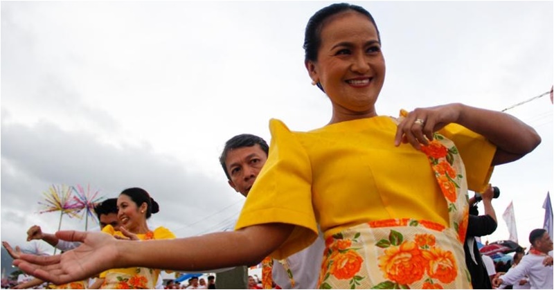 [WATCH] 7,127 Filipinos Set New World Record for Synchronized Folk Dance