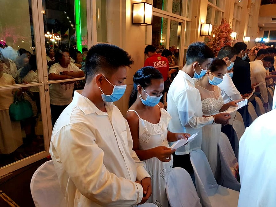 Couples Tie the Knot in Philippine Masked Wedding