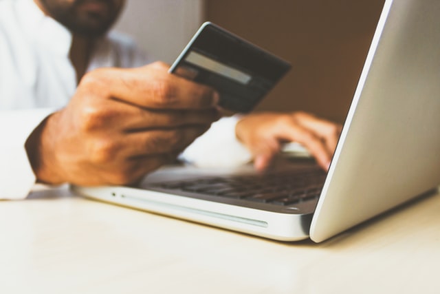 credit-card-shopping-hacks