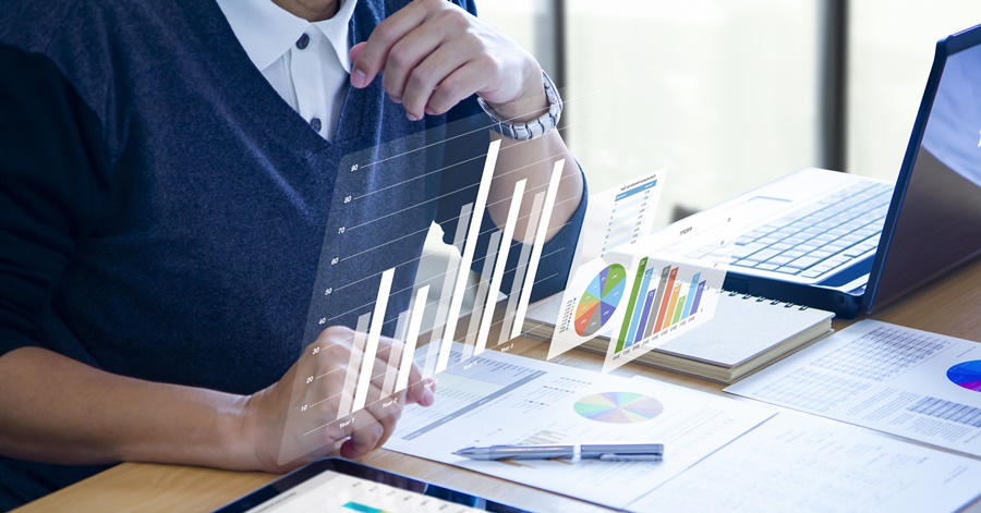 Reviewing financial reports in returning on investment analysis