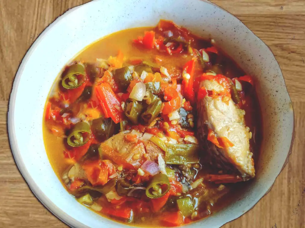 How to Cook Cebu Linarang (Sour & Spicy Fish Soup) - The Pinoy OFW